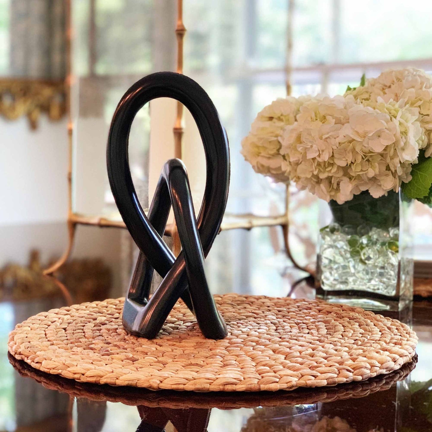 Lovers Knot 10 inch Black
