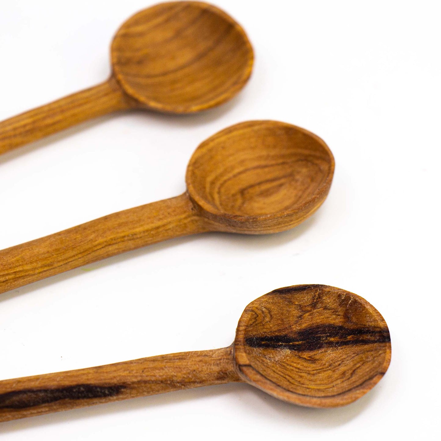 Juego de 3 cucharas simples de madera de olivo Batik