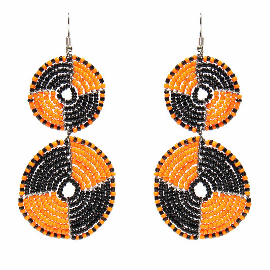 Pendientes colgantes de doble círculo con cuentas masai, naranja mango y negro